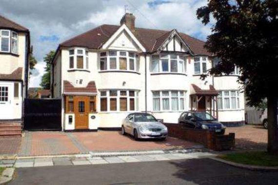 4 Bedroom Semi-Detac...